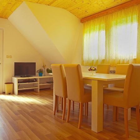 Apartment Ivan Smoljanac Habitación foto