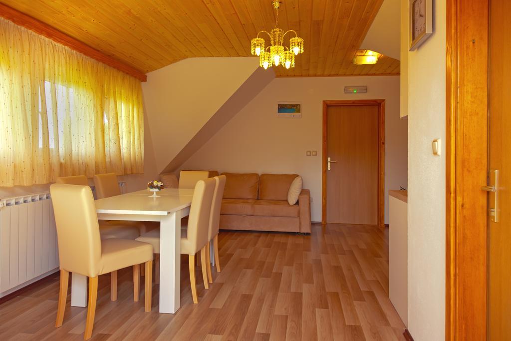 Apartment Ivan Smoljanac Habitación foto
